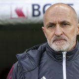 Un déplacement presque crucial pour Thomas Häberli et le Servette FC. KEYSTONE/MARTIAL TREZZINI